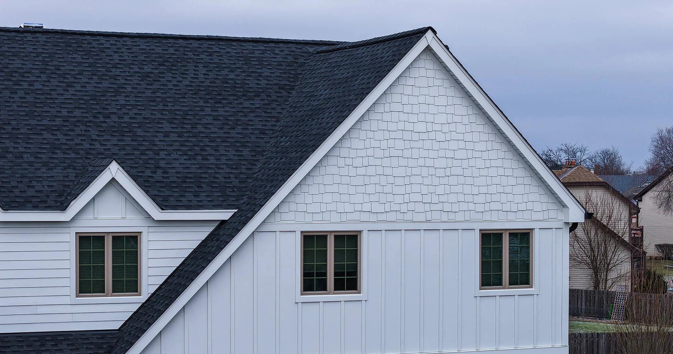 Signs It’s Time to Repair Your Roof’s Soffit and Fascia: A Roofer’s Expert Guide